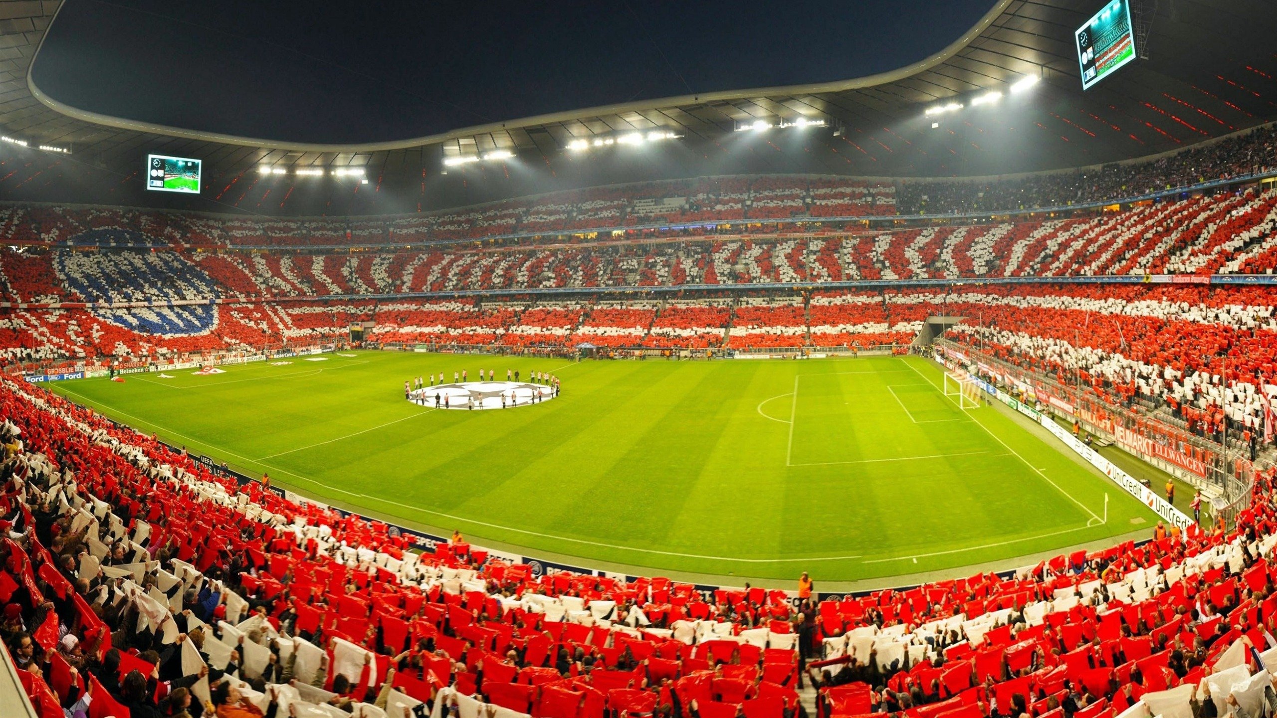 德甲新赛季揭幕，拜仁强势领跑，黑马球队异军突起，争冠格局再添变数