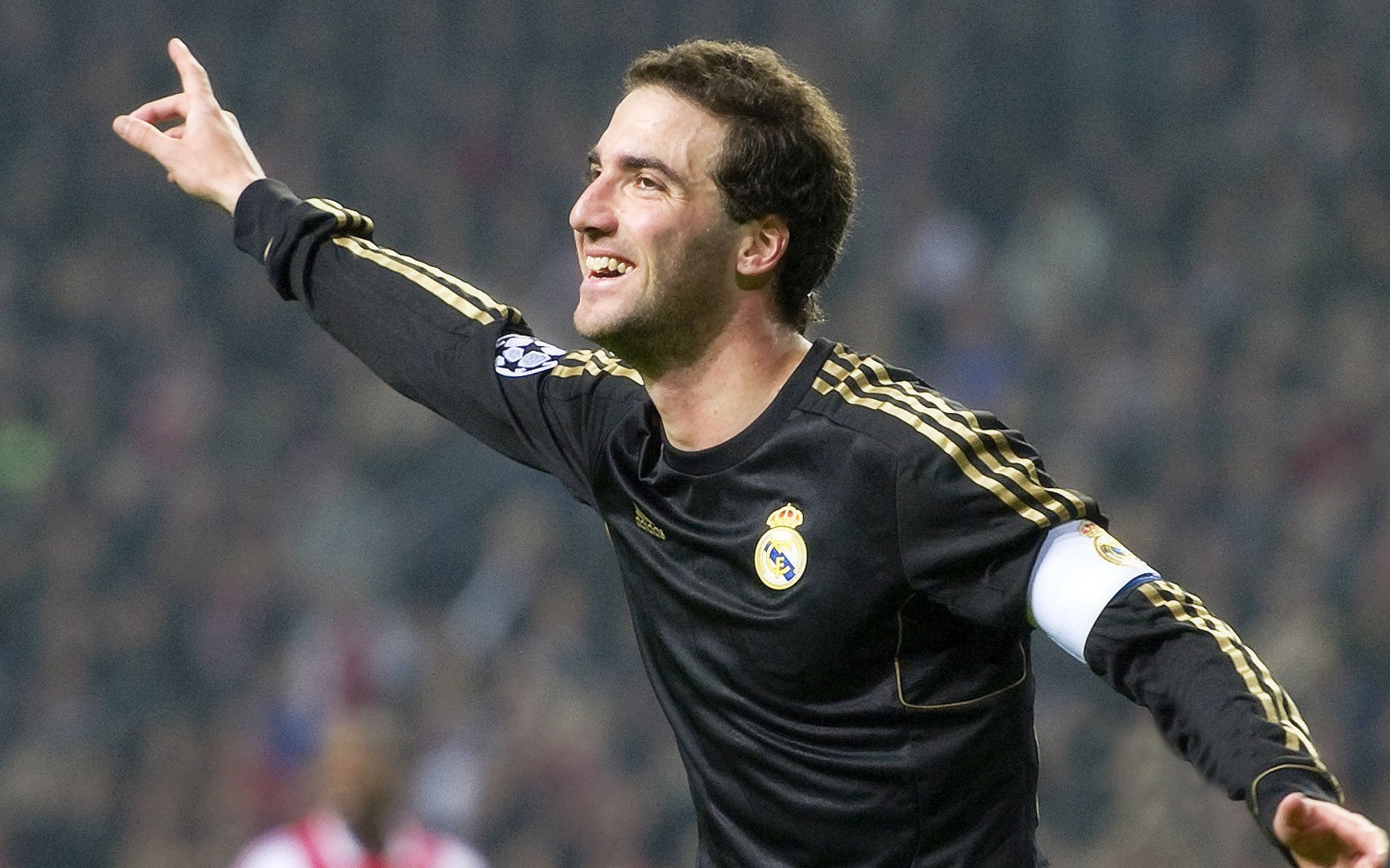 羽生结弦宣布退役转战职业花滑，传奇谢幕，新篇启航