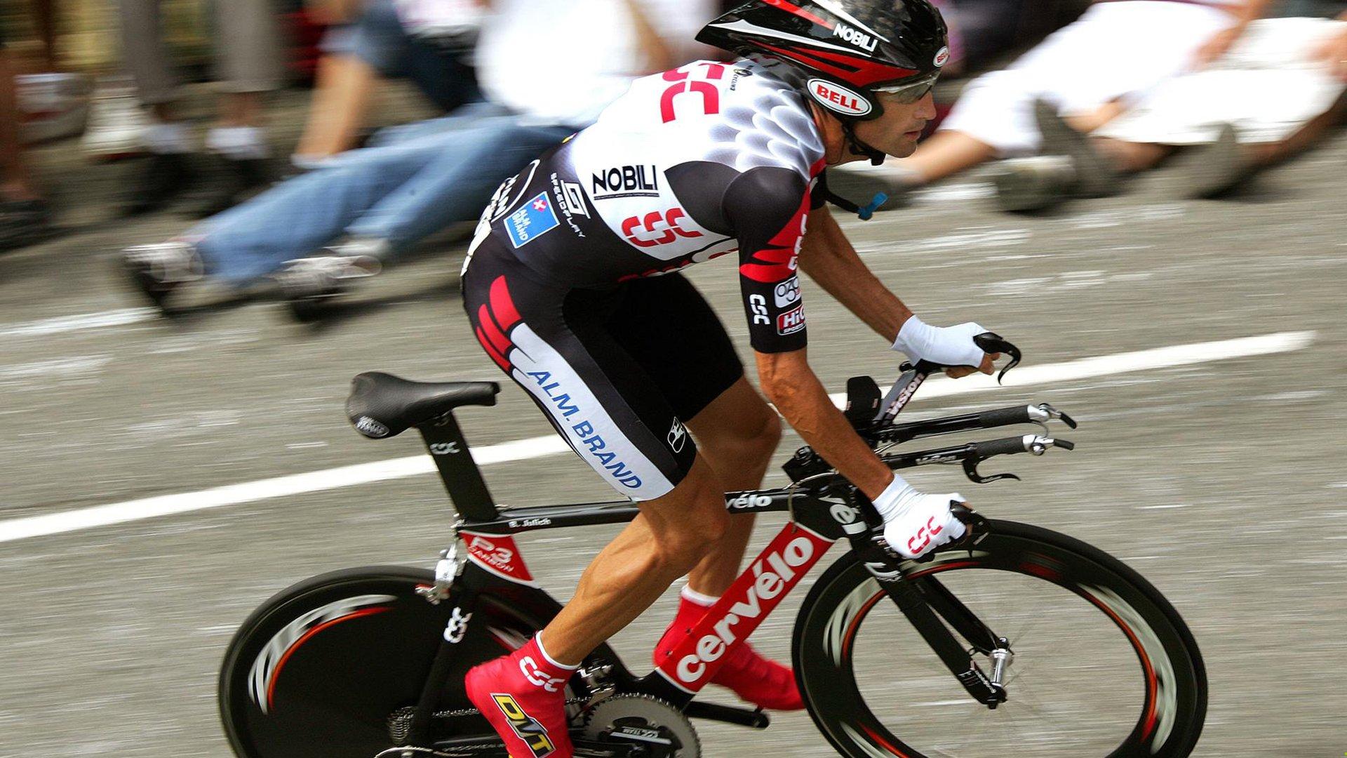 CBA季后赛激战正酣 辽宁本钢力克广东华南虎挺进总决赛