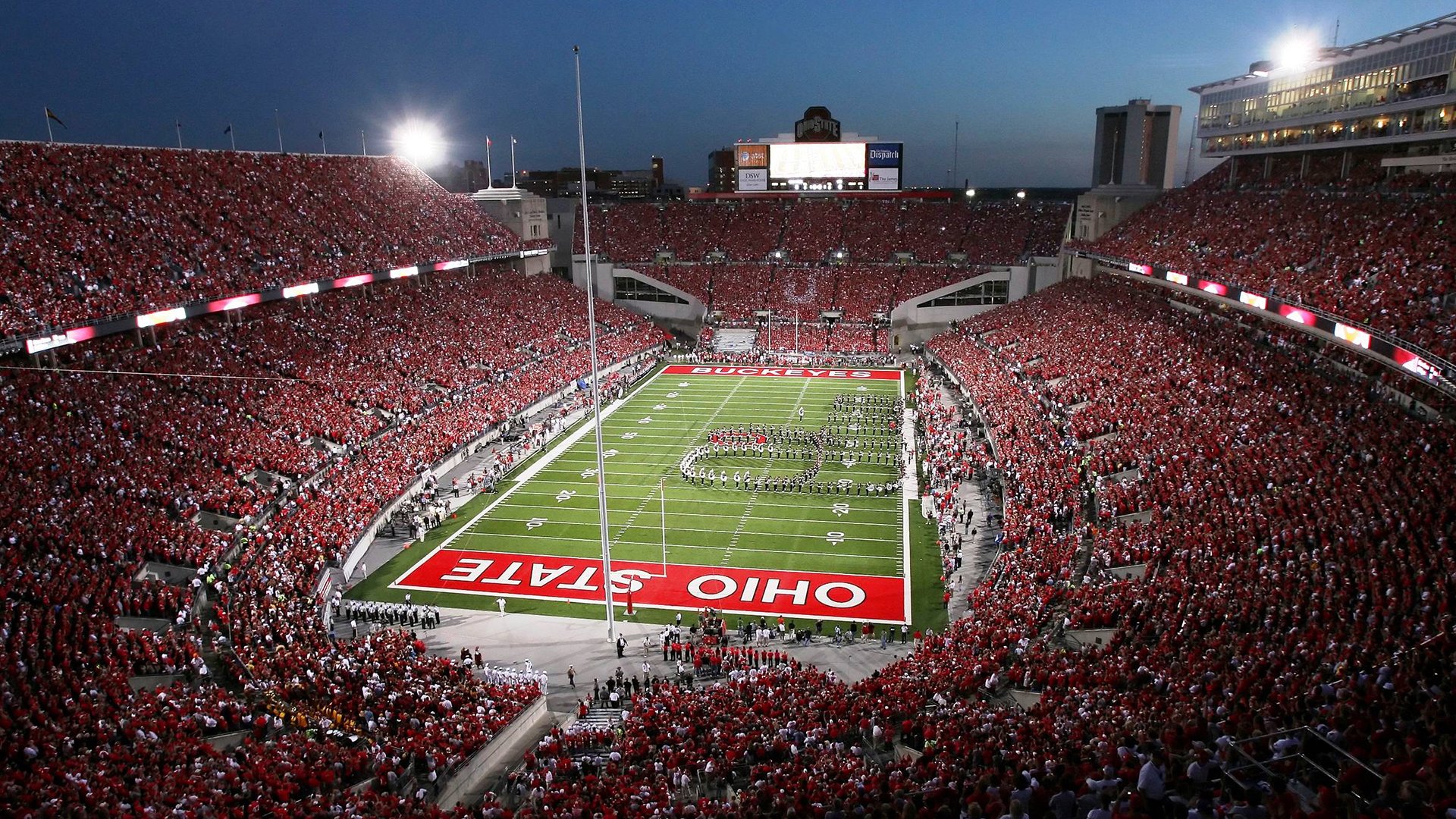 德甲新赛季前瞻,拜仁冲击12连冠,勒沃库森能否延续黑马传奇?